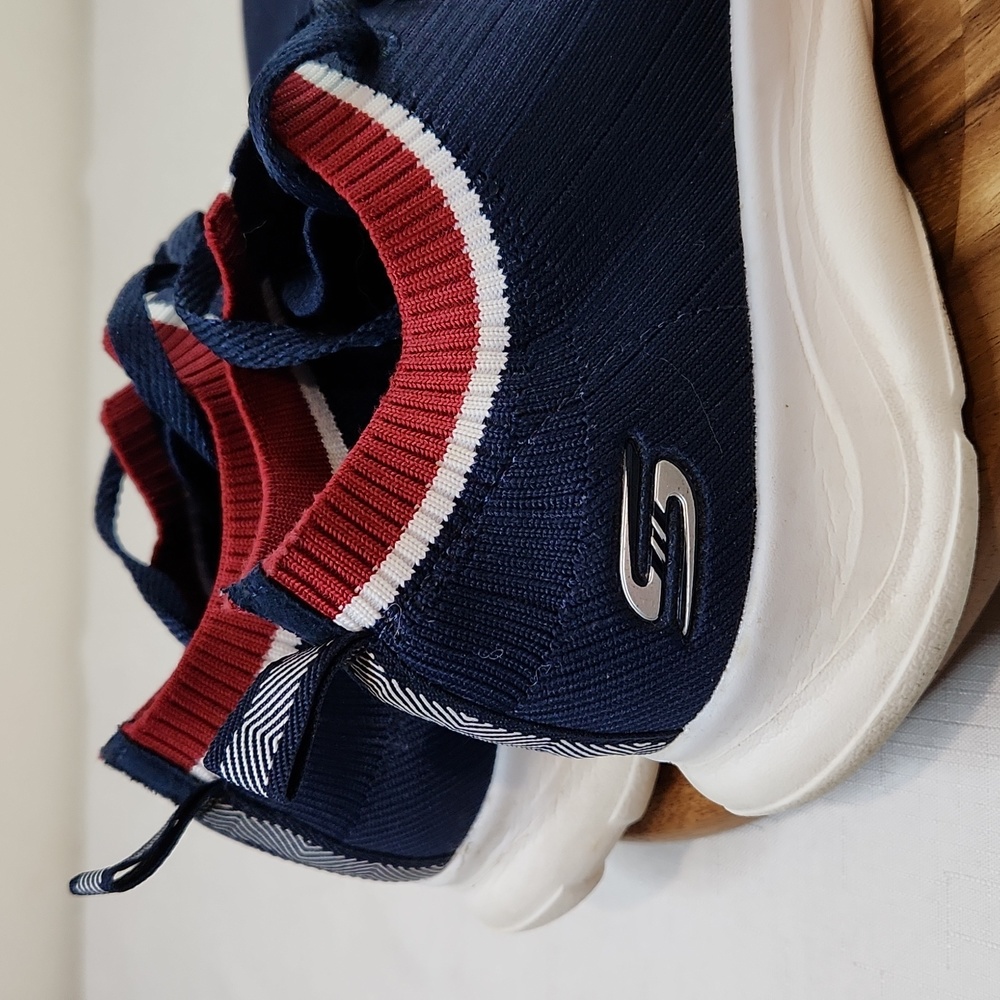 Skechers Bob's Sport Surge Sneakers. Size 7.5 - Picture 3 of 8